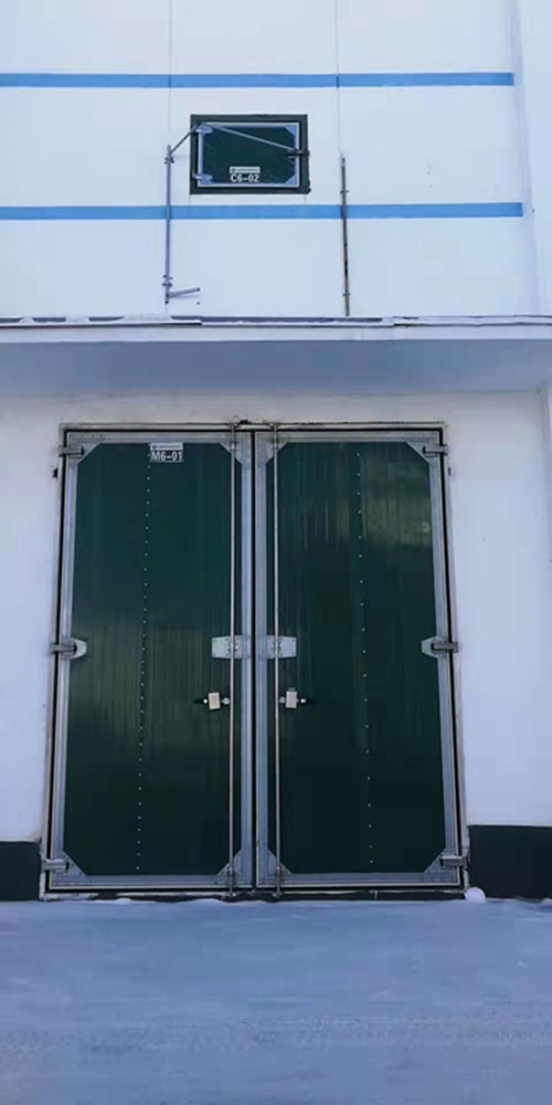 密闭保温门_副本.jpg